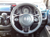 ステアリングスイッチでオーディオ各種操作が可能で、運転に集中できます。安心・安全・快適なドライブをお楽しみいただけます。
