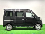 両側スライドドアで乗り降りや荷物の出し入れがとてもスムーズで便利です♪