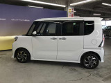エンジンルーム、室内、クリーニング済みです。厳選したお車を屋内展示場にて展示中☆車両品質には自信がございます!ぜひ一度ご来店ください!!