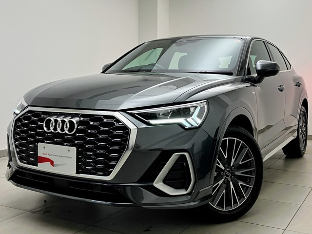 アウディ Q3 