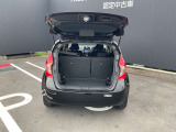 大きく開くリヤハッチ,荷物スペースも確保できます