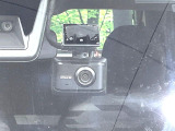 【ドライブレコーダー】ドライブレコーダー装備!走行中はもちろん、あおり運転や事故に遭遇した際、映像で記録し、万一のリスクに備えます。※記録用SDカードはお客様ご自身でご準備いただく必要があります。
