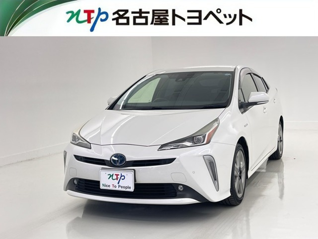 トヨタ プリウス 