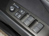 電動格納式ドアミラー・パワーウインドウを装備しています。