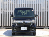 当店の展示車をご覧頂き、ありがとうございます。遠慮なく、お問合せやお見積もりのご依頼をお待ちしております。電話番号は、048-770-0011です。当店営業スタッフまでお願い致します。