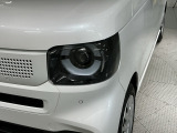 LEDヘッドライトは、点灯の瞬間から最大光量を発揮し、突然暗くなるトンネルなどでの安定感を高めます。