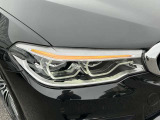 また、BMW正規認定中古車は、エマージェンシーサービスが自動付帯。24時間365日、皆様のカーライフをサポート致します。確かな安心のうえで、「駆けぬける歓び」をご堪能ください。