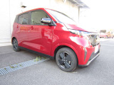 ワイド保証付(期間中走行距離無制限)全国の日産サービス工場にて保証が受けられるのでお出かけ時でも安心!
