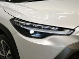 LEDヘッドライトです。デザイン性がよくとても明るいので、夜間の走行や悪天候でも安心です。しかも長寿命!
