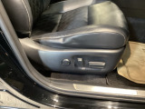 シート位置や角度を電動できめ細かに調整可能な【パワーシート】