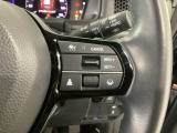 【アダプティブ・クルーズ・コントロール】予め設定した車速内でクルマが自動的に加減速。 前走車との適切な車間距離を維持しながら追従走行し、高速道路でのドライバーの疲労を軽減してくれる嬉しい機能付♪