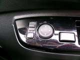 ドアミラーの鏡面の調節、格納は運転席からすべて操作できます!