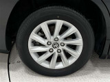 タイヤサイズは205/60R16!納車前の点検時にタイヤ交換させていただきます!純正アルミホイール!