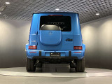 ◎屋根付き屋上階展示場では、天候に関わらず常時30台以上の展示車をごゆっくりご覧頂けます。【営業時間】月-金 9:30-18:00 土・日 10:00-18:00 【定休日】祝日