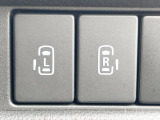 【両側パワースライドドア】スマートキーや運転席のスイッチで後席両側スライドドアの開閉が可能♪電動だから力を入れてドアを開ける必要が無く、小さなお子様でも簡単に開け閉めでき快適です♪