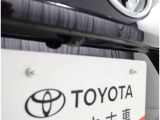 バックカメラが付いているので後方確認が非常にしやすいです。今や運転初心者も熟練者も必須装備!ついていて損はないですね♪