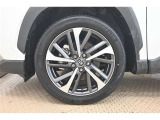 【アルミホイール】純正なので車に似合うデザインになっています。スタッドレスタイヤもご相談下さい。