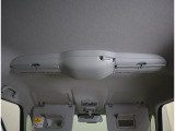 天井にはスリムサーキュレーター装備☆空気を循環してくれるので後席も快適に過ごして頂けます。
