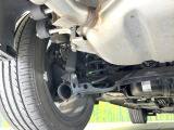 お車を安心してお乗りいただく為には、足回りの定期点検が欠かせません。サービスサポート(有償保証)では無料点検もご提供しており、安心のカーライフをお過ごしいただけるサポート体制が整っています。
