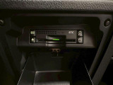 パワースライドドア装備で、ドアの開閉もスイッチ一つでワンタッチです♪坂道や狭い場所など、ドアの開閉が大変な場所は意外と多く、老若男女問わず人気の装備です!