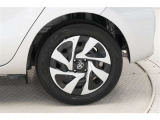 タイヤサイズ(185/60R15)です。
