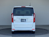 現車を確認できる方へ販売いたします。当社サービススタッフにて純正部品を使い点検整備を実施し、その後、ご納車させていただきますのでご安心してご利用いただけます。
