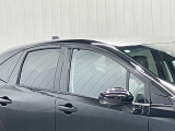 プラスチックバイザーがない分デザインもすっきり★洗車の時の窓拭きもラクラクです!