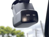 ドライブレコーダー装備です!もしもの時やあおり運転など、映像記録は証拠になるのであると安心ですね!