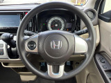 【ステアリングスイッチ】運転中、前方から目線をそらすことなく、オーディオ等の操作が可能な便利機能!安心&快適なドライブを演出してくれます♪