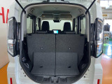 簡単な荷物が載せられるトランクルーム