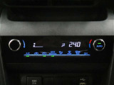 オートエアコン♪オートスイッチONで温度調節はクルマにおまかせ♪設定温度をキープし、常に快適な室温で過ごせます♪