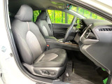 運転席シート廻りは使用感も少なく、良好な状態となっています。丁寧に使われていたことがよくわかりますね。