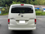 在庫にないお車を全国から探して販売することも承っております。各種保険も取り扱いしております!