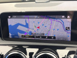 ●純正ナビ:一体感のあるナビは、高級感ある車内を演出してくれます。オーディオ機能も充実しておりますので、運転もより楽しめます♪