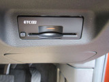 〔2,0ETC〕高速道路必須アイテムETCは最新の2,0タイプを装着済みです。インターチェンジ付近の道の駅の利用なども経済的になりますね!
