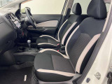 【車内ルームクリーニング済】専門スタッフにより車内はきれいにルームクリーニングを行っております。