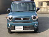 フロントガラスの上部には衝突軽減ブレーキの装置も付いており、より安全に運転を楽しんでいただくことができます。