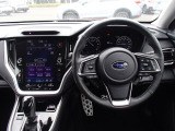 SUBARUあんしん保証にリーズナブルな料金で保証を延長できる「SUBARUあんしん保証ロング」もございます。1年〜3年で選べます。※1箇所の保証修理につき1万円のお客様負担額が適用となります。