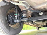 お車を安心してお乗りいただく為には、足回りの定期点検が欠かせません。サービスサポート(有償保証)では無料点検もご提供しており、安心のカーライフをお過ごしいただけるサポート体制が整っています。