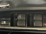 【パワーウインドウ】運転席のスイッチで、各席の窓ガラスの開閉ができます!あると便利ですよね!