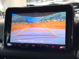 【バックカメラ】駐車時に後方がリアルタイム映像で確認できます。大型商業施設や立体駐車場での駐車時や、夜間のバック時に大活躍!運転スキルに関わらず、今や必須となった装備のひとつです!