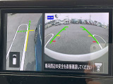 【アラウンドビューモニター】車両周辺をモニターで確認できて、駐車が苦手な人でもスムーズに駐車できます