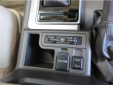シートベンチレーション付きです。シートと密着部分の空気を換気して蒸れを防いでくれるので、暑い時期も快適に過ごせます♪一度使ったら手放せません!
