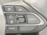 【レーダークルーズコントロール】高速道路での長距離走行が楽に!!自動で速度を保つクルーズコントロールが、衝突軽減システムと連携し、前方の車両を感知して車間を保つように速度調節してくれます!!