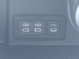 ★USB充電端子★スマートフォンやタブレットの充電ができるように!