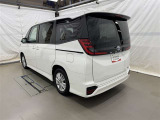 走りにこだわりながら収納力も持ち合わせたお車です。