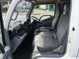 3.0ディーゼル 4WD ロング 荷台内寸208&times;160