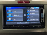 純正メモリーナビとバックカメラ付☆オーディオでドライブも好きな音楽を聴いて楽しめます。TV視聴も可能です☆