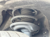 お車を安心してお乗りいただく為には、足回りの定期点検が欠かせません。サービスサポート(有償保証)では無料点検もご提供しており、安心のカーライフをお過ごしいただけるサポート体制が整っています。