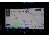 純正9インチSDナビを装備しています。大きな画面で地図も見やすく操作もしやすいです☆ハンズフリー通話や音楽の再生に使えるBluetoothにも対応しています。